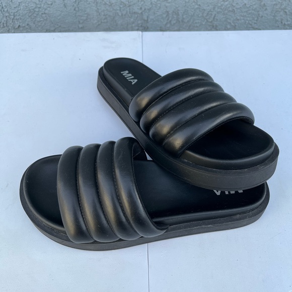 MIA Shoes - MIA Black Sandals